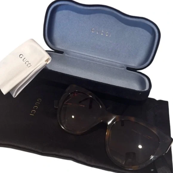 NIB Authentic Gucci Sunglasses 100 % Genuine - Picture 4 of 5